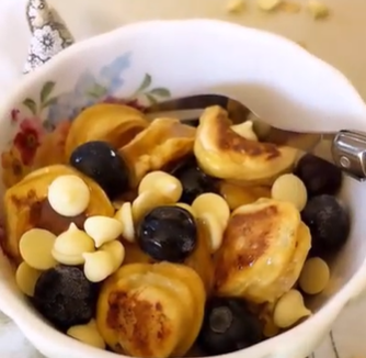 Sugar-Free Banana Pancakes